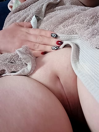 Freshly Shaved & Ready to Play: MissCurvyK's Smooth Seduction'