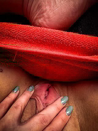 Dive Deep Into Her Secret Spot - A Load Waiting to Explode'