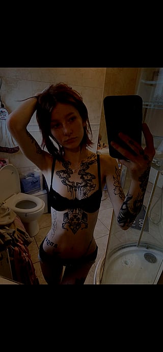 Goth Goddess Moans: A Scream Worth Hearing'