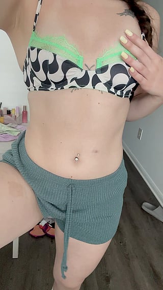 Sit on my face, big ass and big tits'