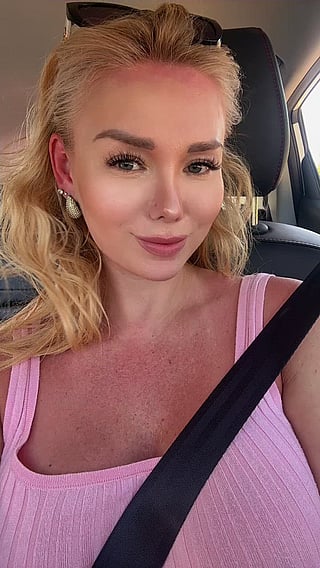 Bare & Bold: Miss Donatella's Panty-Free Mallorca Adventure'