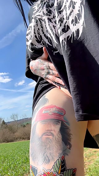 Daring Bare: Just a Tee & My Needy Innie'