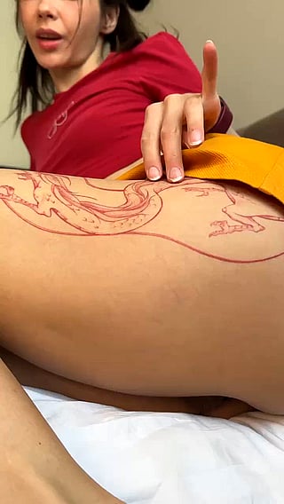 YabaiYabai's Meaty Pussy Adventure - A Seductive Showcase'