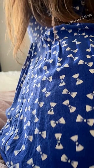 Naughty Wet Surprise Under Her Dress - A Cute Amateur Reveal'