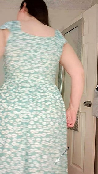 Sundress Tease: Watch Her Juicy Pussy Peek When She Bends Over | blueeyedbabe-89'