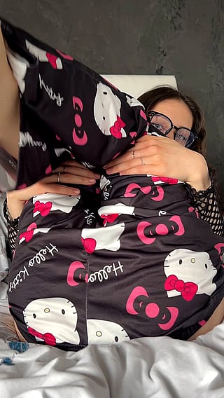 Shy Girl Luna's Juicy Secret - The Quiet Ones Hide the Thickest Pussy'