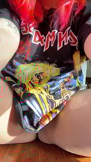 Hot Goth GF Peels Off Iron Maiden Tee to Reveal Juicy Curves | Poisonyvie_69'