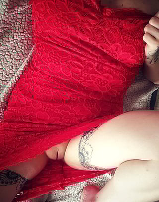 Naughty Pussy Selfie Tease | Hot & Seductive Snap'