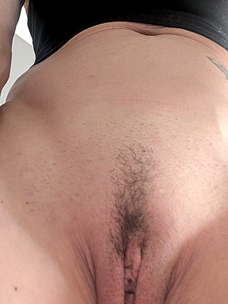 Seductive Pussy Perfection: A Disastrously Hot Visual Feast'