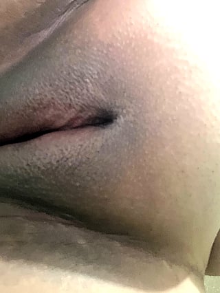 Juicy & Meaty Pussy Selfie That'll Make You Hard Instantly'