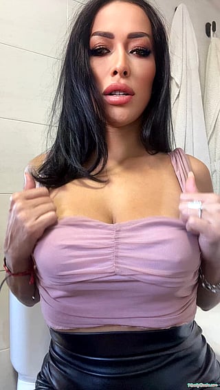 I just love bouncing them for you daddy [reveal]