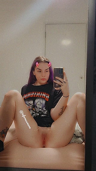 Shaven Emo Pussy - A Seductive Glimpse Into Pussy Perfection'