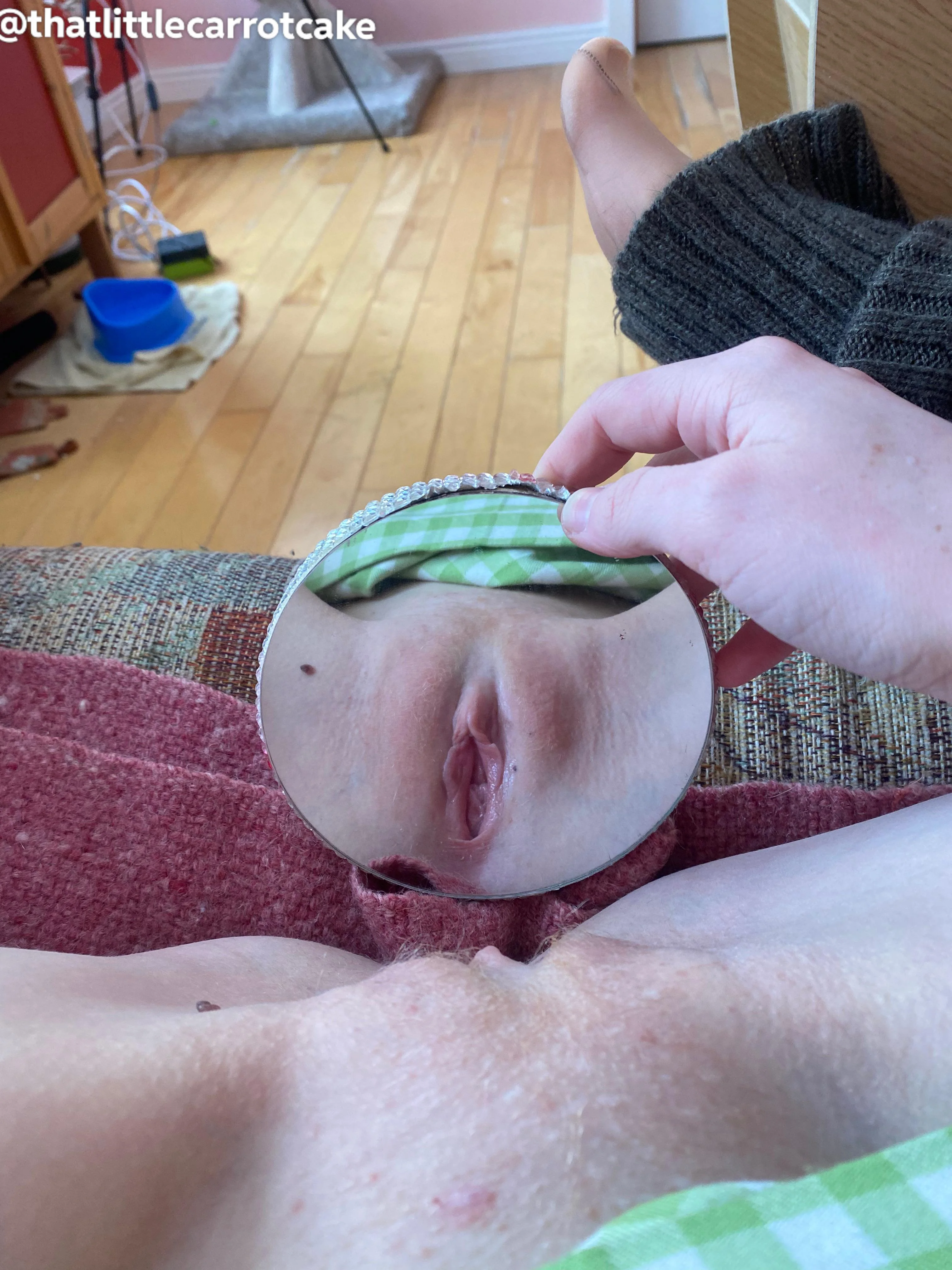 Tiny Clit Tease - F18 Perfect Pussy for Your Pleasure picture 1 of 1